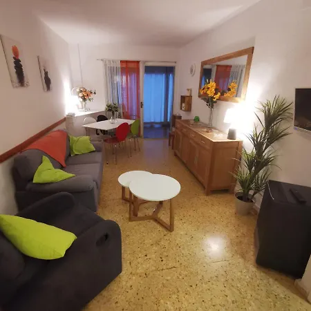 Edificio Apolo 4 Apartment *